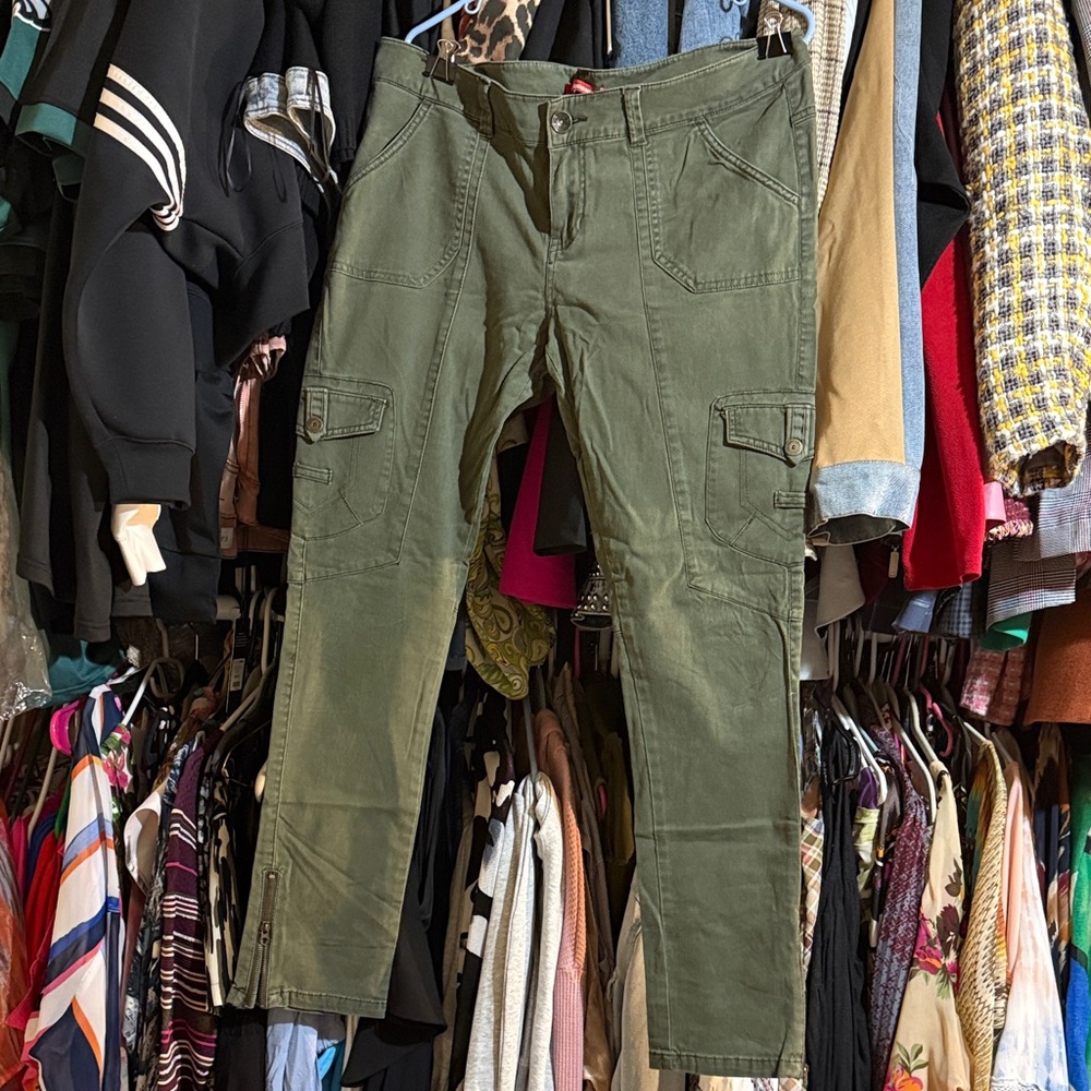 Women’s Green Cargo Pants